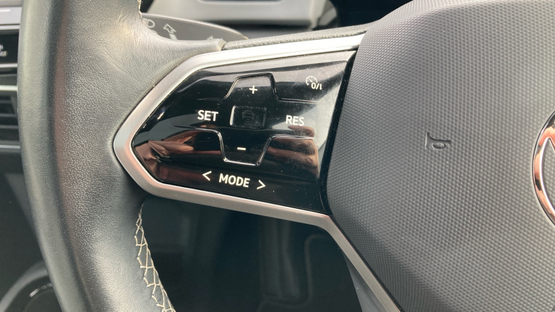 Volkswagen ID.3 107KW Family Pro 58kWh 5dr Auto Electric Hatchback